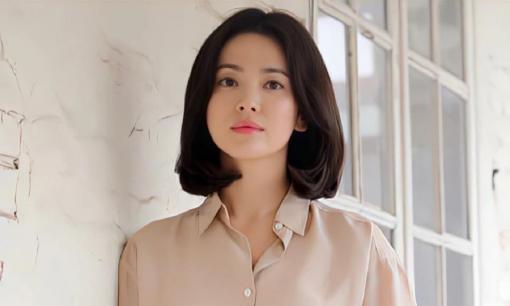 Năm nay, một kiểu tóc đã trở nên phổ biến, sửa đổi hình dạng khuôn mặt tốt hơn và giảm tuổi tác, Song Hye Kyo rất thích! 