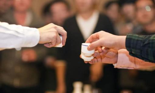 Hãy ghi nhớ 3 điều này trước khi uống rượu để “ngàn chén không say”, người có tuổi càng nên lưu tâm