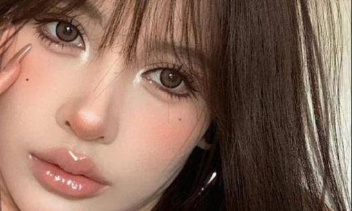 Bạn phù hợp với 'trang điểm đậm' hay 'trang điểm nhẹ'? Mấu chốt là nhìn 3 đặc điểm này, nếu trang điểm sai sẽ mất khí chất