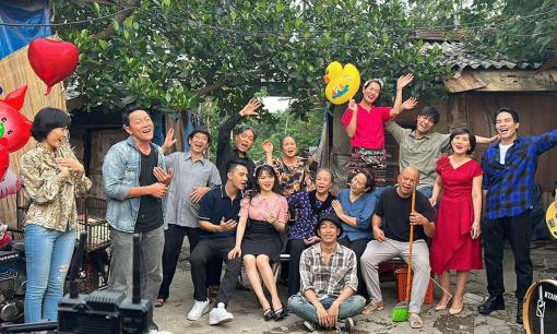 Dàn diễn viên 'Cuộc đời vẫn đẹp sao' chia sẻ cảm xúc sau khi tập cuối lên sóng