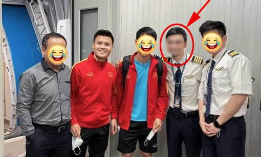 Bức ảnh tiền vệ Quang Hải chụp cùng cơ trưởng Phạm Hà D bỗng 'hot' trở lại 