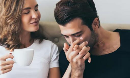 5 cách kiểm tra người đàn ông của bạn có phải kẻ đa tình không? Nhận biết trước tránh hối hận về sau