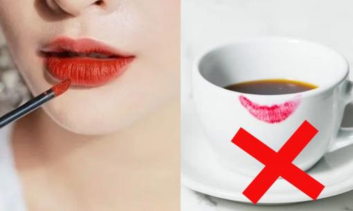 Son bị trôi, lem ra cốc khi uống nước khiến phái đẹp xấu hổ, chỉ mẹo để khắc phục triệt để