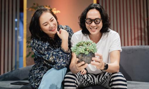 Vợ chồng ca sĩ Khánh Linh hiếm hoi tiết lộ về cuộc sống hôn nhân hiện tại sau 10 năm ngày cưới