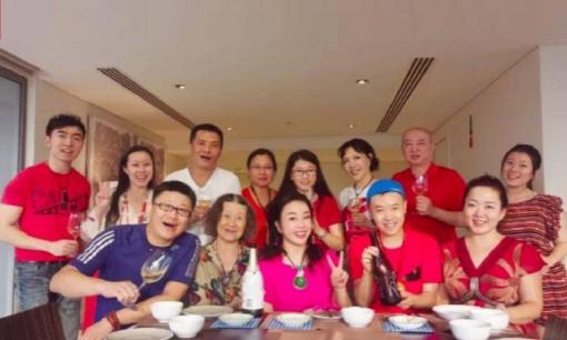 Ảnh gia đình Lưu Hiểu Khánh cuối cùng cũng lộ diện, hóa ra gia đình cô là như vậy!