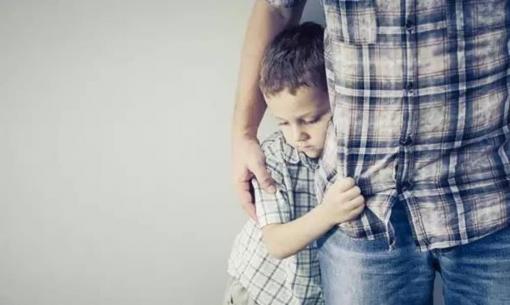 Nuôi dạy bé trai cha mẹ nên tuân thủ những nguyên tắc này để con tốt hơn trong tương lai