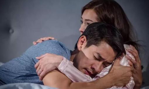 Tháng cô hồn, vợ chồng có nên kiêng chuyện chăn gối? Nếu muốn 'gần gũi' thì tuyệt đối tránh 5 thời điểm này