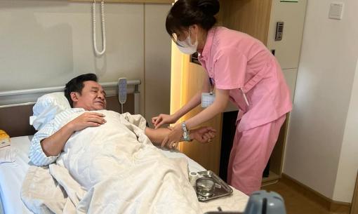 Nghệ sĩ Quang Tèo nhập viện