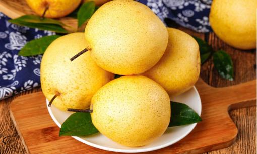 Khi mua lê nhớ chọn quả “mông to”, lưu ý 5 điểm này để đảm bảo lê giòn ngọt, 10 quả như một