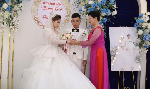 Chuyện hy hữu ở Hà Nội: Người phụ nữ cưới vợ mới cho con rể cũ, tổ chức hôn lễ hoành tráng, còn giữ lại ở chung