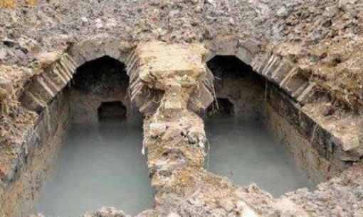 Một ngôi mộ cổ được tìm thấy trong hồ chứa nước, ngay cả những chiếc đinh trong quan tài cũng bằng vàng, chủ nhân của ngôi mộ là ai?