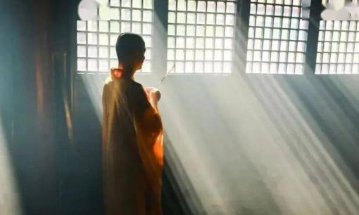 Khi về già, nằm trên giường bệnh, bạn sẽ hiểu: Trên đời này chỉ có hai người thân thiết nhất với bạn thôi!