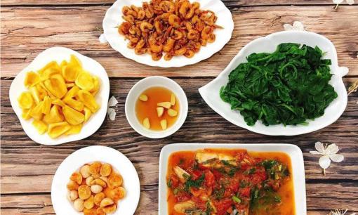 Tham khảo thực đơn cơm nhà phong phú, ít trùng lặp để 'đổi bữa' cho gia đình trong tiết trời thu 