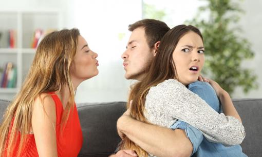 Đàn ông ngoại tình thường khó cưỡng lại kiểu phụ nữ này, đặc biệt là mẫu 'tiểu tam' số 2