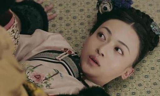 Ngụy Anh Lạc vừa sinh con, tại sao Càn Long đã thường xuyên gọi thị tẩm? Hóa ra nàng có thứ mà người khác không ai có