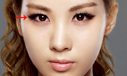 Mắt nhiều tròng đen là nét tướng xấu hay tướng tốt? Nhìn 5 điểm trên gương mặt biết ngay người có quý nhân phù trợ