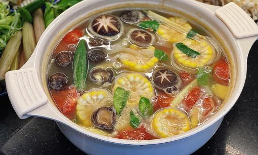 Công thức nấu nước lẩu rau củ thanh đạm, ngọt 'lừ' mà không cần ninh xương 