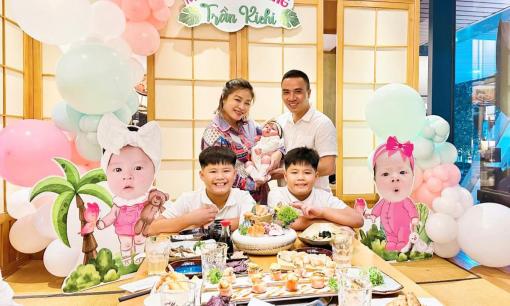 MC Nguyễn Hoàng Linh tổ chức tiệc đầy tháng cho con thứ ba, nhan sắc hậu sinh nở gây chú ý 