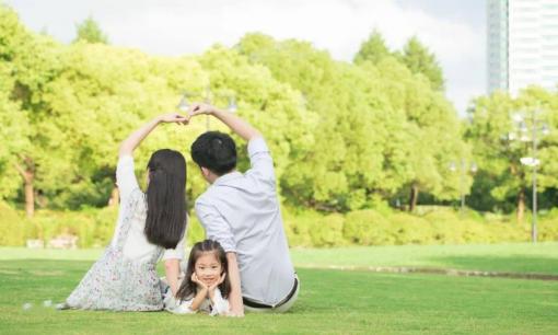 Thành công lớn nhất của cha mẹ là bỏ qua ba điều này, càng phớt lờ con cái thì càng thành công