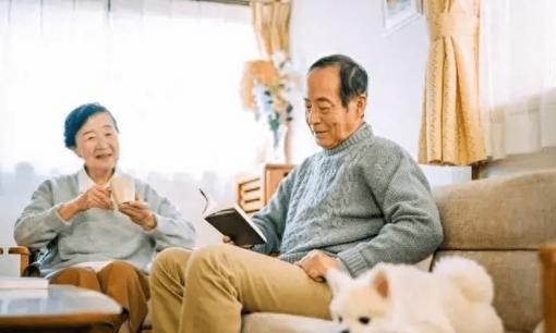 Người trung niên phụng dưỡng cha mẹ già lâu năm dù tốt bụng đến mấy cũng phải học cách 'mở rộng vòng tay'