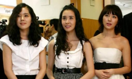 3 mỹ nhân Hàn chung khung hình: Kẻ từ vịt hóa thiên nga nhờ chỉnh sửa, người xuống cấp vì thẩm mỹ, duy chỉ có 1 người là hình mẫu 'dao kéo'