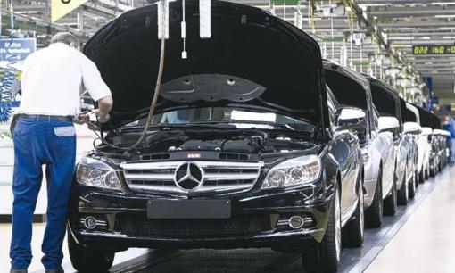 Mercedes-Benz và BMW không phải là mẫu xe ưa thích của giới nhà giàu? Người giàu ưa chuộng hai thương hiệu này