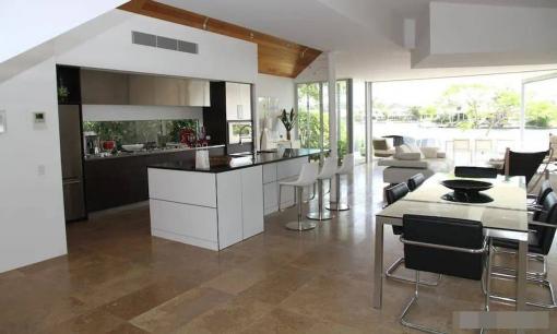 Tại sao chúng ta không nên sống trong một ngôi nhà quá rộng lớn? Đây không phải là mê tín