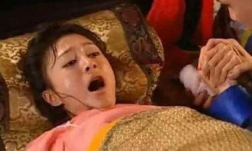 Tại sao người xưa lại đun sôi nước khi “sinh con”? Đọc xong bạn sẽ rất khâm phục trí tuệ của người xưa 