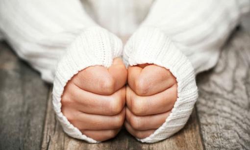 Trời chớm rét mà chân tay đã tê cóng, cẩn thận bạn đã mắc một số bệnh lý nguy hiểm