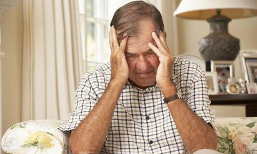 Ngày càng có nhiều người chết vì ung thư! Bác sĩ khuyên: Sau 50 tuổi không được lơ là 4 điều 