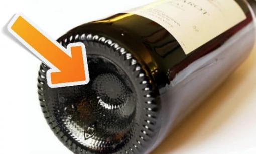 Vì sao đáy chai rượu vang thường được làm lõm vào trong? Có phải đáy chai càng lõm rượu càng xịn và ngon?