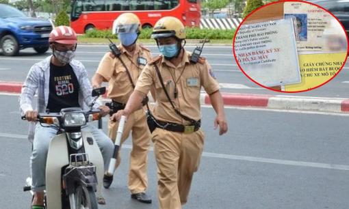 5 loại giấy tờ quan trọng ai cũng phải mang ra đường, nếu không sẽ bị CSGT xử phạt