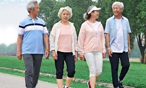 Đi bộ nhiều có giúp bạn sống lâu hơn không? Thực tế, sau 50 tuổi, làm 4 điều này có thể còn hiệu quả hơn cả việc đi bộ