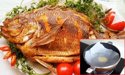 Đầu bếp lâu năm tiết lộ mẹo chiên đồ ăn, món ăn giòn ngon và tuyệt đối không bị sát chảo