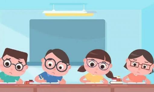 Con tôi bị cận thị thì ngồi hàng đầu hay hàng dưới trong lớp học tốt hơn? 