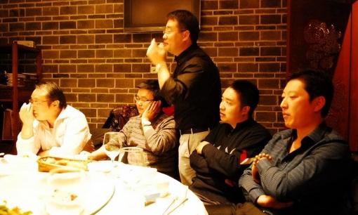 'Hiện tượng lạ' ở buổi họp lớp: 4 kiểu người không mời cũng đến, còn 3 kiểu người được mời thì không đến