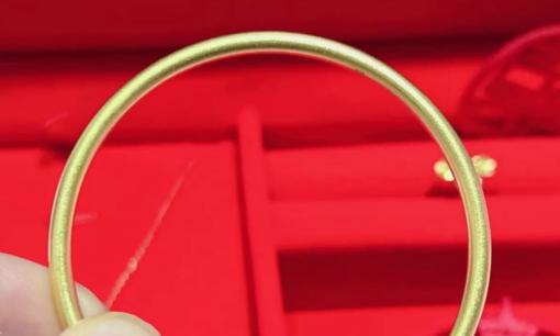 Một cựu nhân viên bán vàng bật mí: có 4 bí mật sau về trang sức bằng vàng, nhiều người không biết nên mua lãng phí tiền bạc 