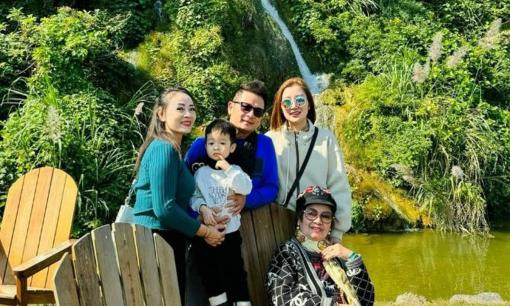 Mẹ Bằng Kiều bay từ Mỹ về thăm cháu nội, khoảnh khắc hiếm hoi chung khung hình với con dâu gây chú ý 