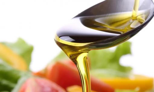 Tốt nhất nên ăn ít 4 loại dầu này, nó bổ dưỡng nhưng rất có hại