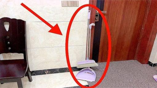 Bất kể gia đình có tiền hay không, chổi không thể đặt 4 nơi, bởi sẽ ảnh hưởng đến sức khoẻ và hao tốn tiền tài