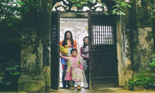 Tết Nguyên đán Giáp Thìn 2024, tuổi nào hợp xông đất để mang tài lộc và phước lành cho gia chủ? 