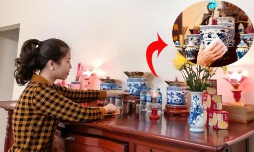 Ai là người lau dọn bàn thờ ngày Tết? 