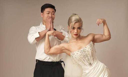 Chuyện tình của cô dâu cơ bắp cuồn cuộn, bế chồng trong bộ ảnh cưới đang gây sốt