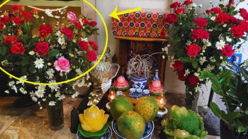Cúng Rằm tháng Chạp, nhớ đặt 4 loại hoa này lên bàn thờ để năm mới may mắn, cát tường