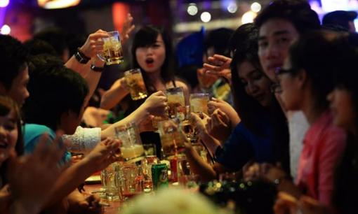 Người có IQ cao trong dịp Tết hay tụ họp cuối năm, tuyệt đối không khoe khoang 3 thứ này 