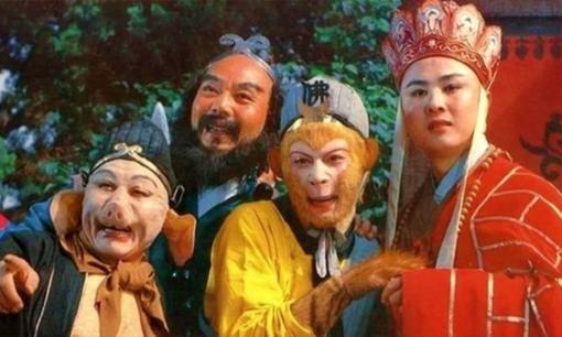 Dàn sao 'Tây du ký' sau gần 40 năm: Người hạnh phúc bên vợ tỷ phú, kẻ chật vật đi hát hội chợ mưu sinh 