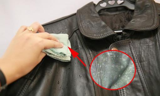 Mẹo nhỏ giúp làm sạch đồ da bị nấm mốc, bị nổ trở nên sáng bóng như vừa mới mua