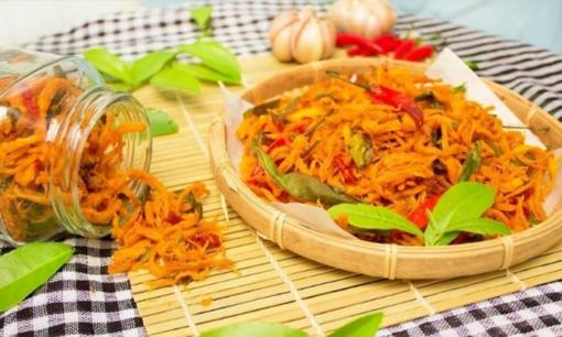 Cách làm khô gà lá chanh vừa dậy mùi vừa dễ làm, thích hợp đãi khách ngày Tểt 