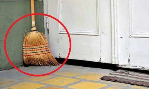 Nếu không muốn tài lộc tiêu tán hết, tuyệt đối đừng đặt những thứ này trước cửa nhà, thứ đầu tiên rất nhiều nhà mắc phải