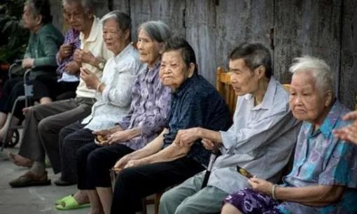 'Càng lớn lên tôi càng sợ người thân': Trở thành 3 kiểu người này sẽ làm hại bạn những năm cuối đời